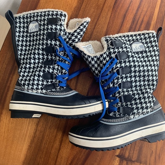 Sorel winter boots - Picture 1 of 6